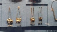 Museum ini merupakan penghormatan besar untuk tradisi 12 etnis pribumi, pakaian adat, festival, pakaian, dan arsitektur penduduk pribumi serta peninggalan bersejarahnya yang berharga termasuk aksesoris tradisional (Rita Uli/detikTravel)