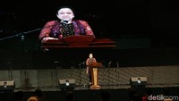 Megawati juga sempat memberikan pidato kebangsaan.