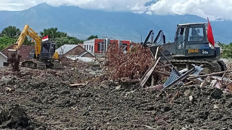 Sekolah di Sulteng yang Ada di Daerah Likuifaksi akan Dipindah Sekolah di Sulteng yang Ada di Daerah Likuifaksi akan Dipindah
