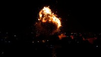 Serangan udara dari militer Israel itu pun diketahui menghancurkan sebuah studio stasiun televisi Hamas, yaitu Al-Aqsa televisi. Ahmed Zakot/Reuters.