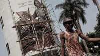 Mural Raden Saleh juga digambarkan dengan sangat sempurna.