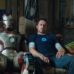 Jon Favreau Akui Salah Soal Kematian Iron Man