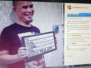 Senyum-senyum di Kantor Polisi, Ahmad Dhani Sebut Foto ala Maling Motor