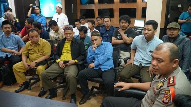 Jajaran Polres Bogor bersama sejumlah warga, perwakilan ormas dan pejabat Pemkab Bogor audiensi terkait diskusi tentang khilafah.