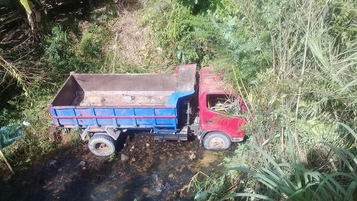 Truk Pengungsi di Sulbar Terjun ke Jurang, 4 Orang Tewas