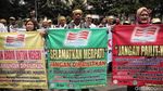 Eks Karyawan Merpati Berdemo di Kantor Sri Mulyani