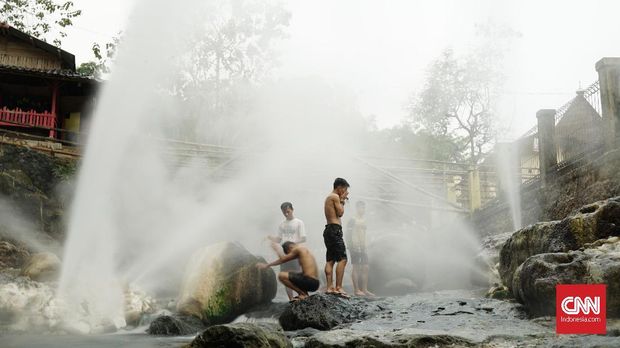 Objek Wisata 'Ikonik' di Geopark Ciletuh-Palabuhanratu [EMB]