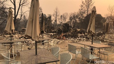 Wajah Gersang California Akibat Kebakaran Hutan