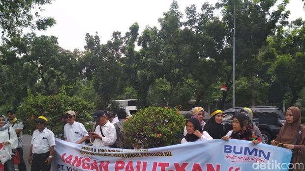 Demo eks karyawan Merpati