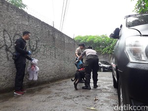 Teddy Bear Ungu, Saksi Bisu Pembunuhan Sekeluarga di Bekasi