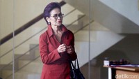 Belum ada keterangan dari KPK mengenai kedatangan Miranda. Belakangan, Kabiro Humas KPK Febri Diansyah menyebut pemeriksaan Miranda terkait penyelidikan. Namun, tak disebut penyelidikan perkara apa.