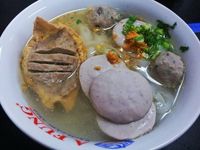 Kenyal kenyal Gurih Bakso Gepeng  yang Bikin Nagih Ada di Sini