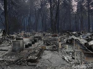 California Bak Medan Perang Pasca Kebakaran Besar
