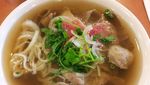 Slurp! Gurihnya Kuah Pho dengan Mie Beras untuk Penghangat Badan Siang Ini