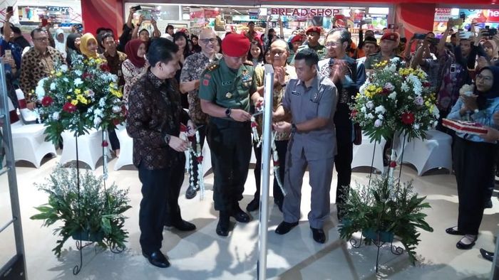 Promo Minyak Goreng Hingga Gula di Toko Baru Transmart Mal 