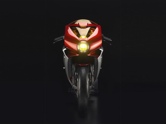 MV Agusta menyebut motor konsep ini sebagai Superveloce 800. Motor ini dibuat untuk membangkitkan memori orang kepada legenda 'Meccanica Verghera'.
