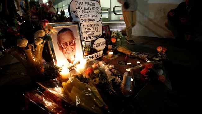 Riwayat Kesehatan Stan Lee, Dari Degenerasi Makula Hingga Pneumonia