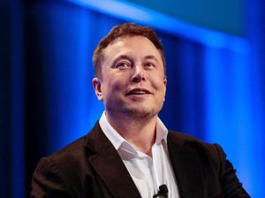 Elon Musk Ungkap Kondisi Manusia Pertama yang Ditanami Chip Otak Buatannya