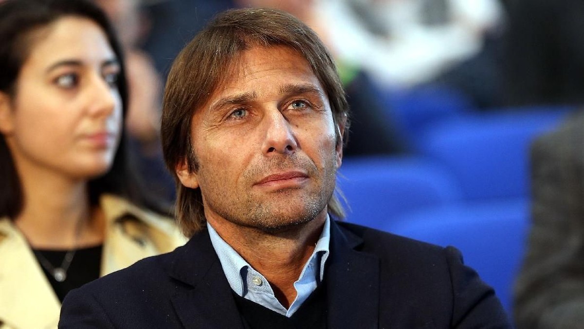Antonio Conte akan melatih lagi pada Juni 2019. (Foto: Gabriele Maltinti/Getty Images)