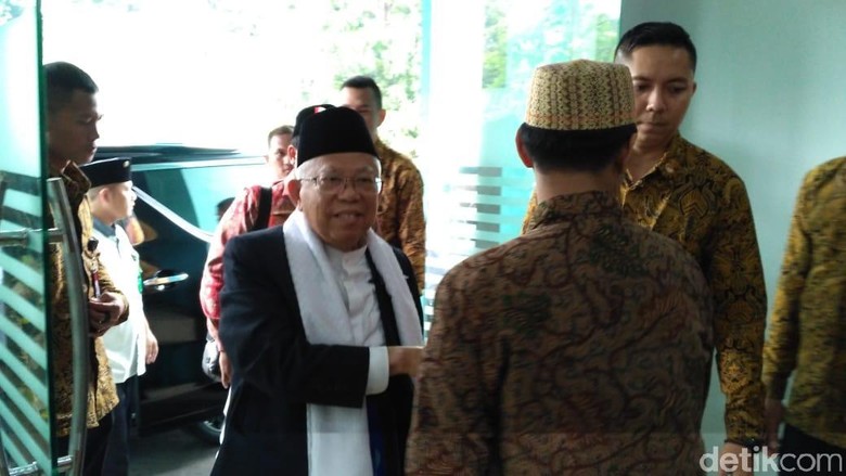 Maruf Amin Hadiri Rapat MUI, Bahas Keutuhan Bangsa Jelang Pilpres Maruf Amin Hadiri Rapat MUI, Bahas Keutuhan Bangsa Jelang Pilpres