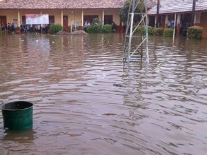 Banjir Palembang, Pemkot Imbau Sekolah Diliburkan