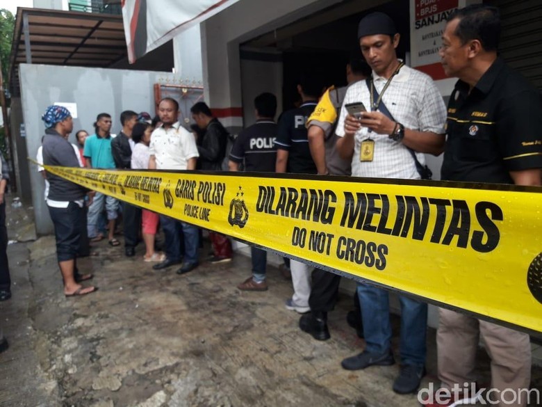 HS Mengaku Ada di Kos-kosan Saat Malam Pembunuhan HS Mengaku Ada di Kos-kosan Saat Malam Pembunuhan
