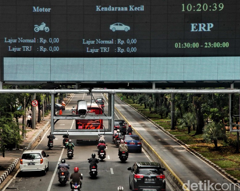 Electronic road pricing (ERP). Foto: Pradita Utama Electronic road pricing (ERP). Foto: Pradita Utama