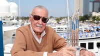 Stan Lee memulai kariernya di dunia komik sejak usia 17 tahun, namun dirinya baru menikmati semua jerih payahnya di usia 39 tahun pada 1961 lalu. Rich Polk/Getty Images for IMDb