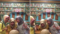 Banyak pengunjung sempatkan foto di depan jejeran bakso buatan Bakso Klenger. Tentunya juga mencicip bakso buatan restoran ini! Foto: Instagram baksoklenger