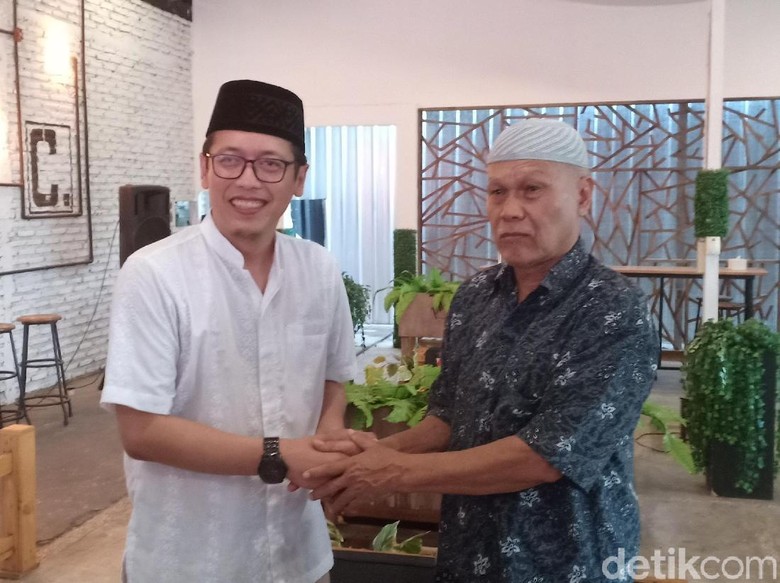 Tuntutan Korban Baliho Roboh di Madiun Dipenuhi Caleg PSI Tuntutan Korban Baliho Roboh di Madiun Dipenuhi Caleg PSI