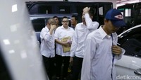 Reza Bukan saat tiba di Pengadilan Negeri Jakarta Barat pada Rabu (14/11). Pool/Ismail/detikFoto.
