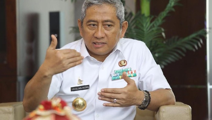 Gubernur Sulawesi Barat Ali Baal Masdar (ABM)