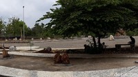 Di area luar ruangan ini terdapat banyak batuan yang diletakkan di berbagai sisi (Pradito Rida Pertana/detikTravel)