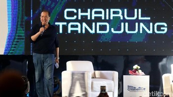 Founder and Chairman CT Corp, Chairul Tanjung (CT) saat memaparkan pengalamannya membangun bisnis start up dalam talkshow CEO vs CEO.