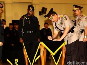 Kapolri Lantik Mohammad Iqbal Sebagai Kadiv Humas Polri