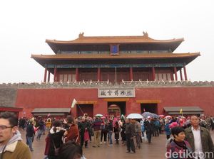 Lautan Manusia di Forbidden City, Ikonnya China