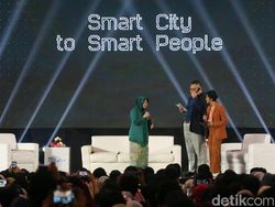 Risma Bakar Semangat Peserta InnoCreativation Surabaya