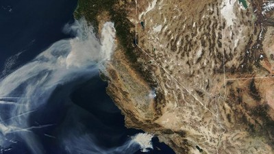 Potret Kebakaran California yang Tewaskan 42 Orang dari Satelit NASA