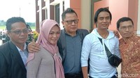 Charly dan Regina kembali rujuk dan bersama lagi.