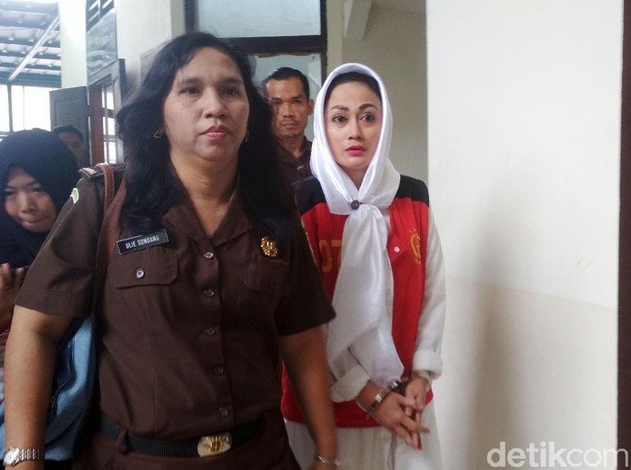Sisca Dewi Tetap Ngotot Sudah Nikah Siri