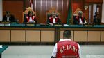 Harganya Nggak Cocok, Reza Bukan Sidang Tanpa Pengacara