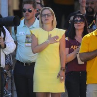 Dikutip dari NBC News, Kyrsten Sinema juga menjadi perempuan pertama dari Demokrat yang berhasil mewakili Arizona di bangku senat sejak 1995. (Foto: Getty Images)