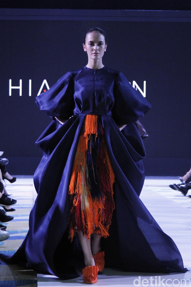 Rancangan terbaru Hian Tjen di IPMI Trend Show 2019, Senayan City, Jakarta, Selasa [13/11/2018]. Foto: Mohammad Abduh/Wolipop
