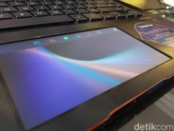Potret Laptop Anyar Asus dengan Layar Ganda