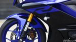 Cornering Lebih Anteng dengan Yamaha R25 Terbaru