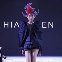 Rancangan terbaru Hian Tjen di IPMI Trend Show 2019, Senayan City, Jakarta, Selasa [13/11/2018]. Foto: Mohammad Abduh/Wolipop