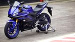 Cornering Lebih Anteng dengan Yamaha R25 Terbaru
