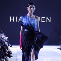 Rancangan terbaru Hian Tjen di IPMI Trend Show 2019, Senayan City, Jakarta, Selasa [13/11/2018]. Foto: Mohammad Abduh/Wolipop