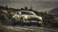 Berdasarkan pernyataan resminya, Aston Martin DBX akan menjalankan uji coba di Welsh Rally. Mobil juga bakal disiksa di berbagai medan seperti kawasan es Arctic, padang gurun Timur Tengah, dataran tinggi Alpine, sampai ke jalur cepat bebas-hambatan di Jerman serta Nurburging Nordschleife.Foto : Aston Martin