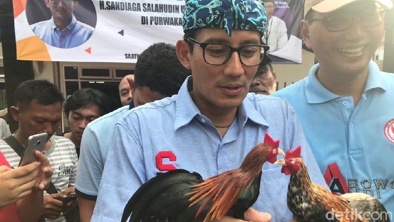 Sandi Harap Bisa Nobar Film Ahok Bareng Prabowo dan Jokowi-Maruf Sandi Harap Bisa Nobar Film Ahok Bareng Prabowo dan Jokowi-Maruf